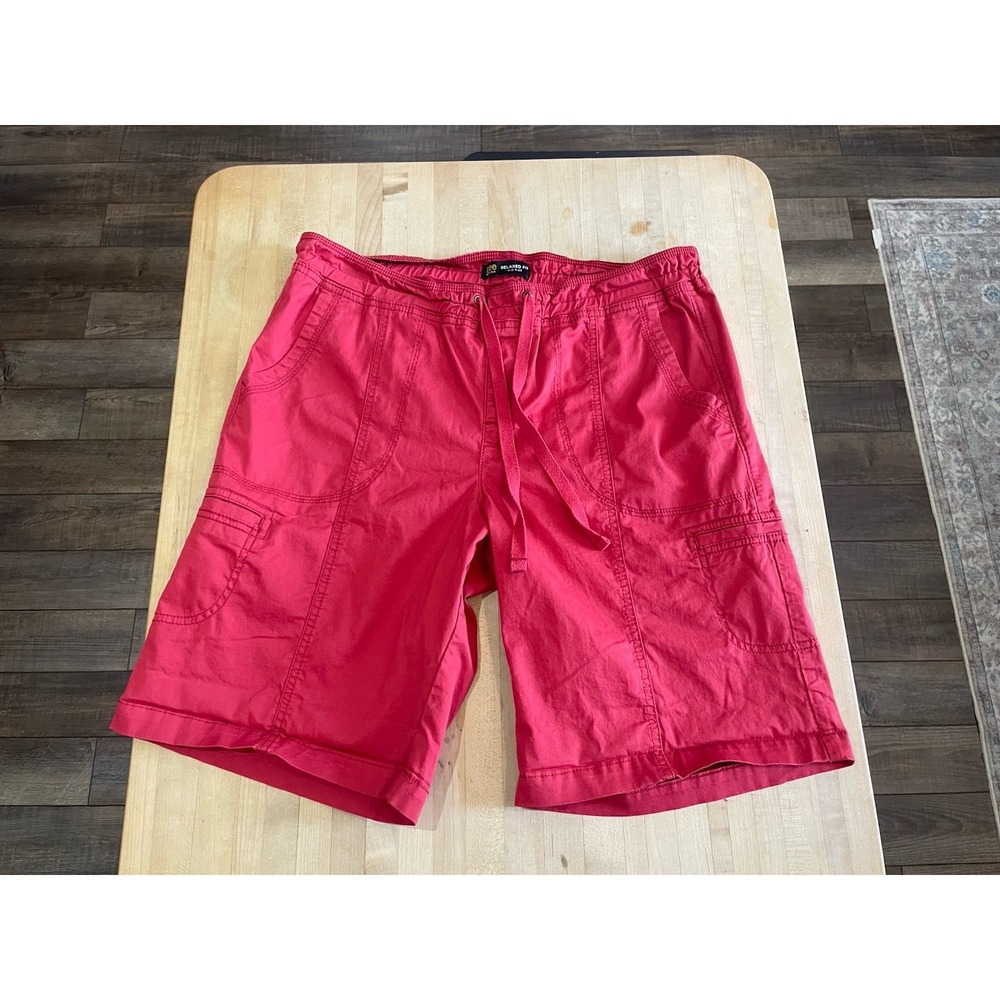 Lee Riders Mid Rise Candy Apple Red Cotton Cargo Bermuda Shorts Size 12P Hiking